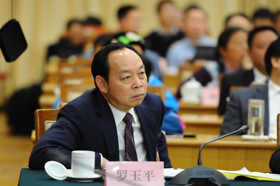 股票能配资吗 563亿元！贵州前首富都欠了谁的钱？
